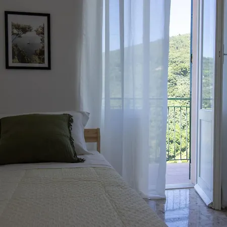 256 - Casa San Bernardo Vista Mare, Nel Di * Sestri Levante