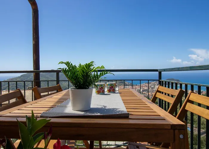 256 - Casa San Bernardo Vista Mare, Nel Di *
